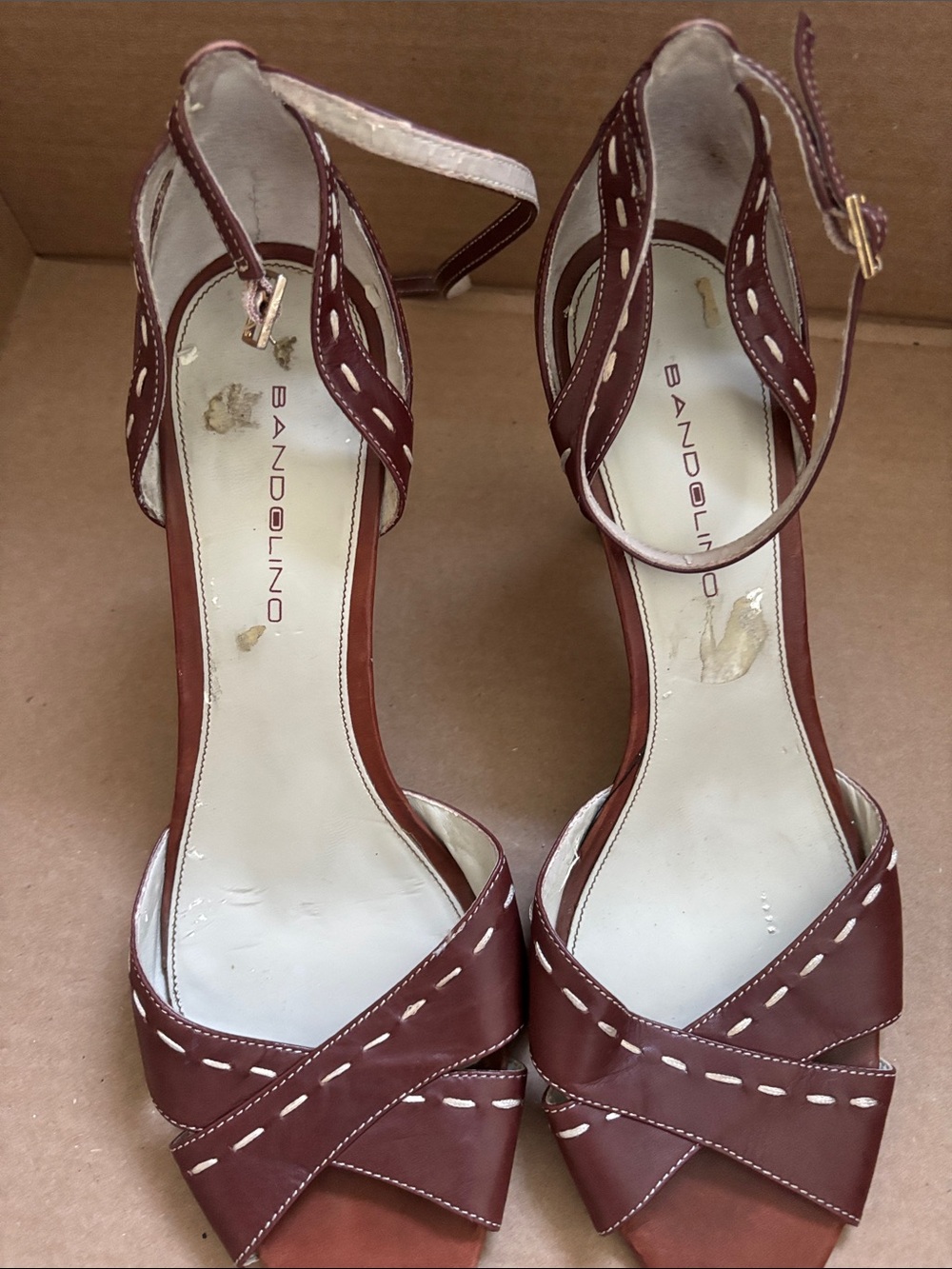 Four Pairs of Beautiful Sandals - Picture 9 of 16